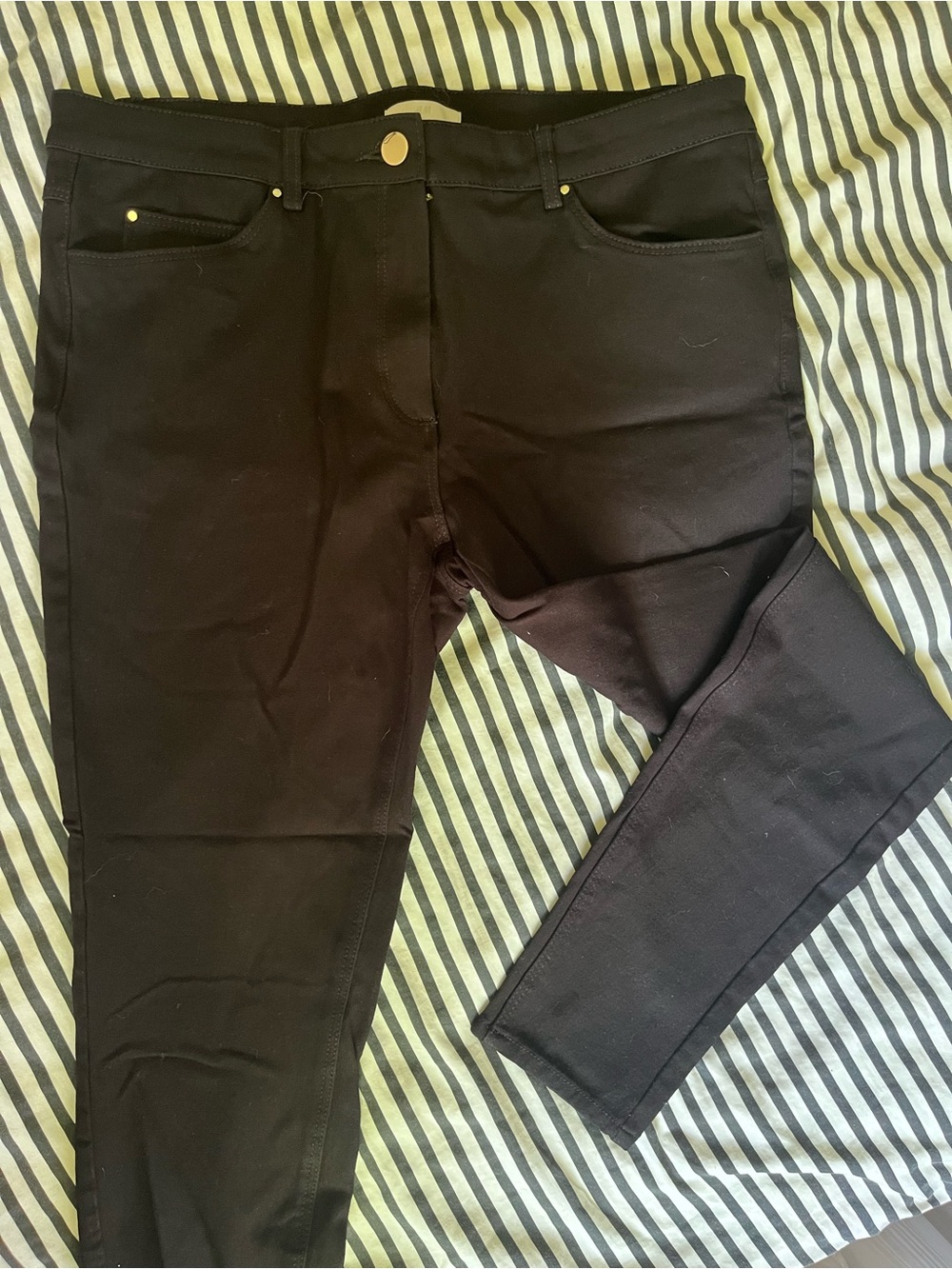 H&M Women's Skinny Jeans in Black